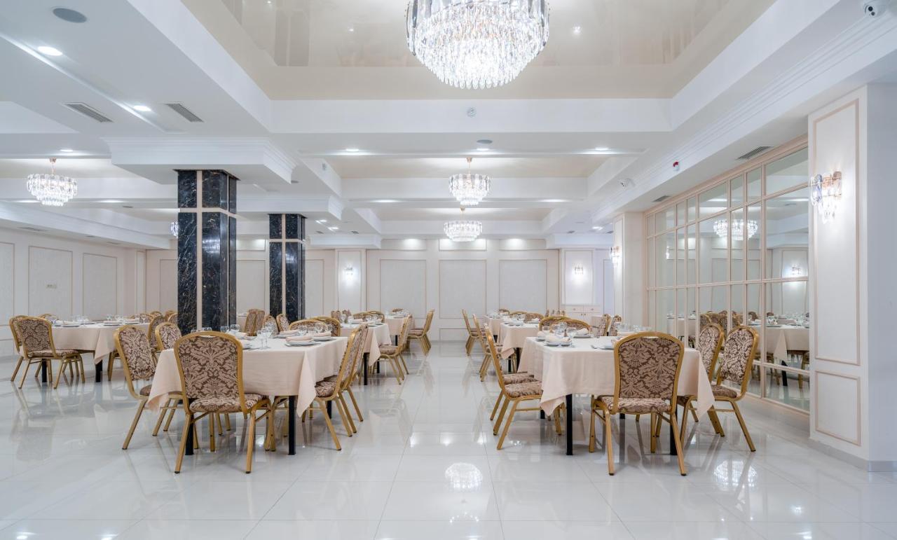 Aura Hotel Tbilisi ภายนอก รูปภาพ