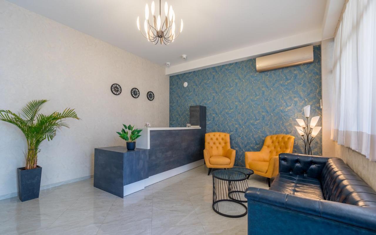 Aura Hotel Tbilisi ภายนอก รูปภาพ