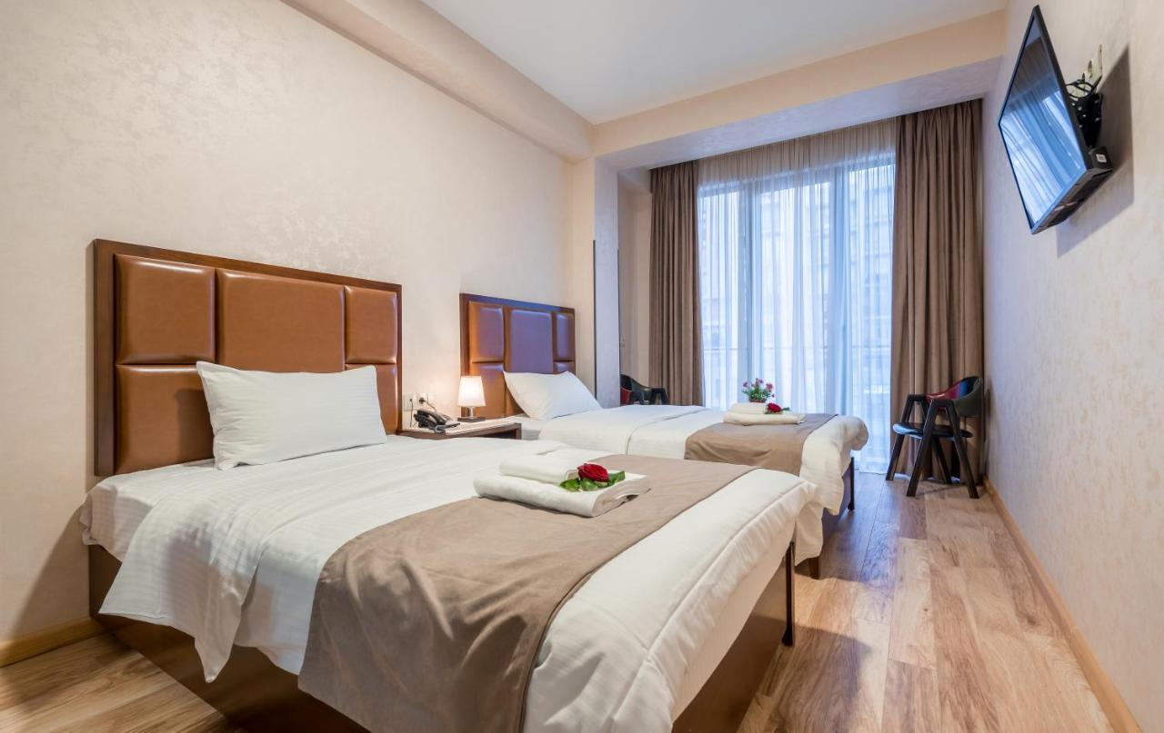 Aura Hotel Tbilisi ภายนอก รูปภาพ