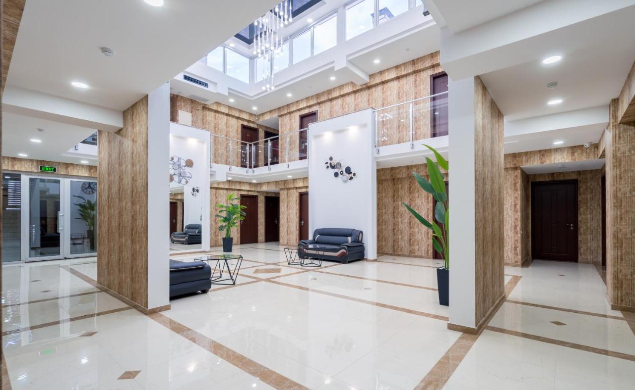 Aura Hotel Tbilisi ภายนอก รูปภาพ