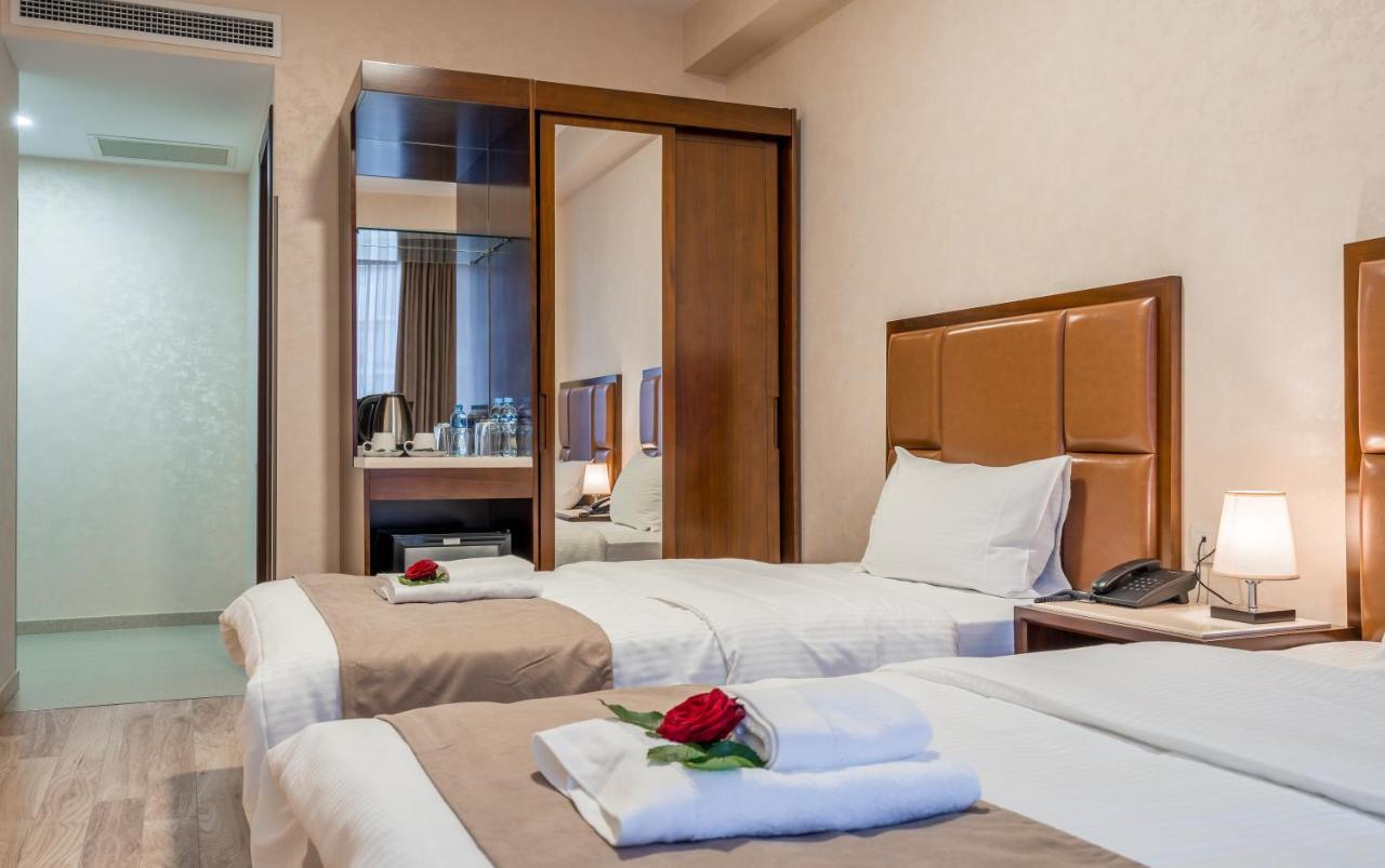 Aura Hotel Tbilisi ภายนอก รูปภาพ